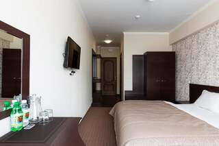 Отель Kasimir Resort Hotel Буковель Двухместный номер с 1 кроватью или 2 отдельными кроватями-3