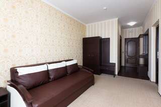 Отель Kasimir Resort Hotel Буковель Люкс с 2 спальнями-11